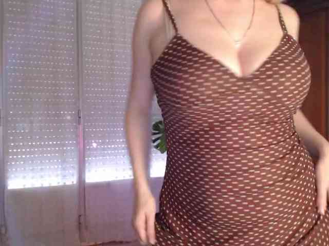 Alina-Lovely webcam