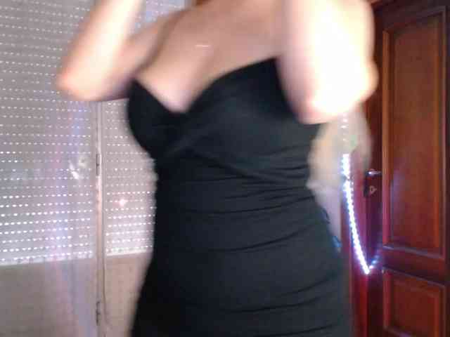Alina-Lovely webcam