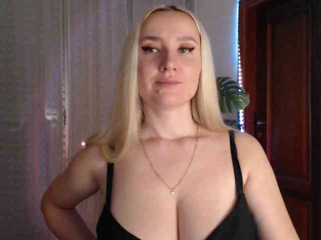 Alina-Lovely webcam