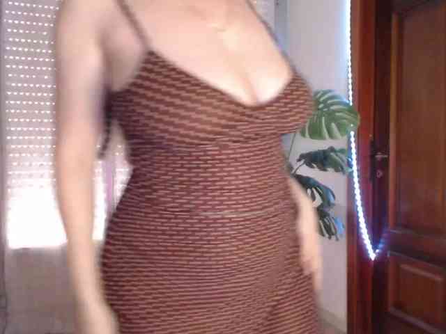 Alina-Lovely webcam