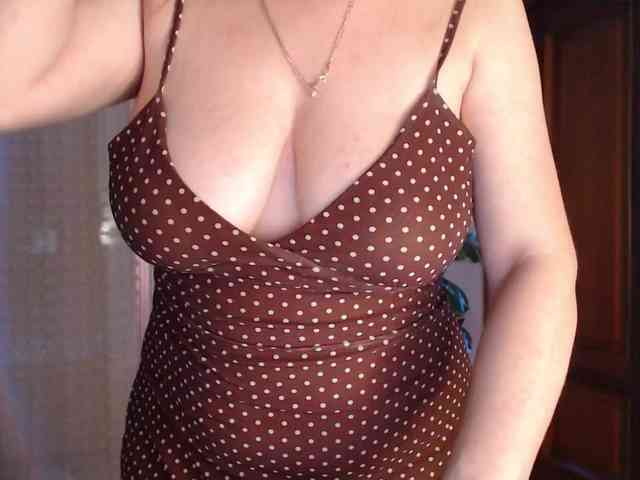 Alina-Lovely webcam