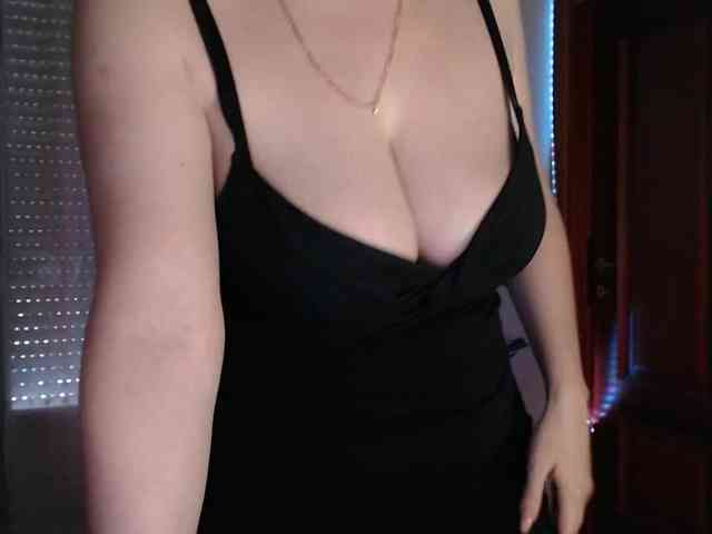 Alina-Lovely webcam