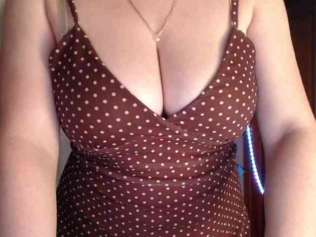 Alina-Lovely webcam