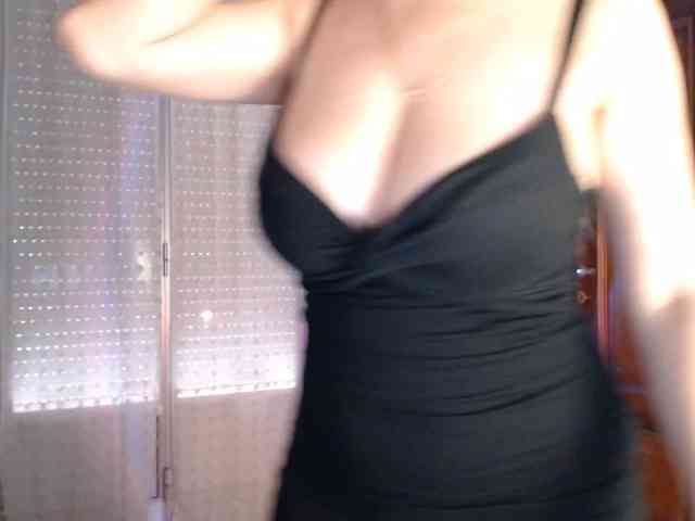 Alina-Lovely webcam