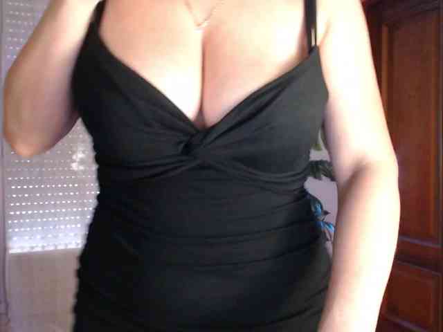 Alina-Lovely webcam