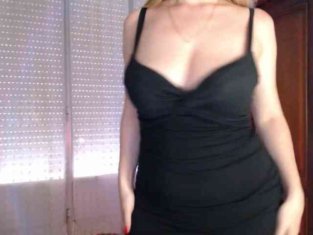 Alina-Lovely webcam