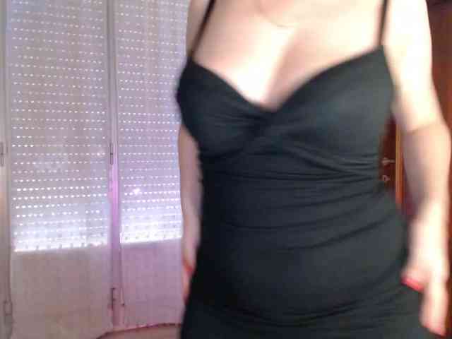 Alina-Lovely webcam