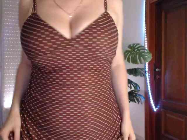 Alina-Lovely webcam
