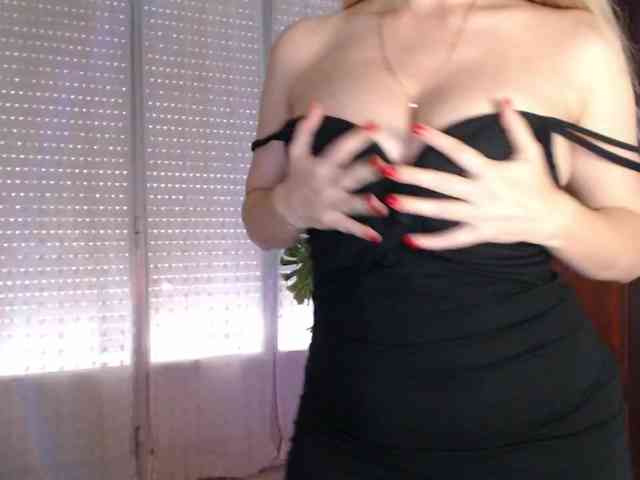 Alina-Lovely webcam