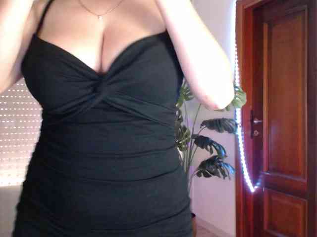 Alina-Lovely webcam