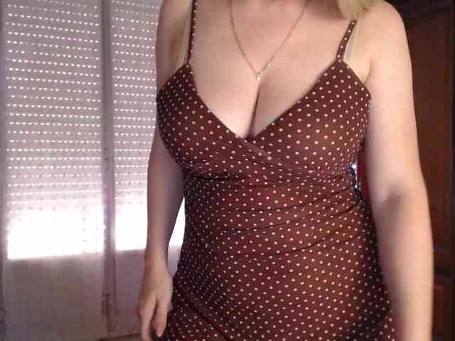 Alina-Lovely webcam