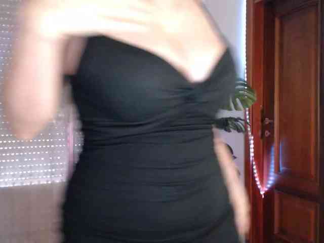 Alina-Lovely webcam