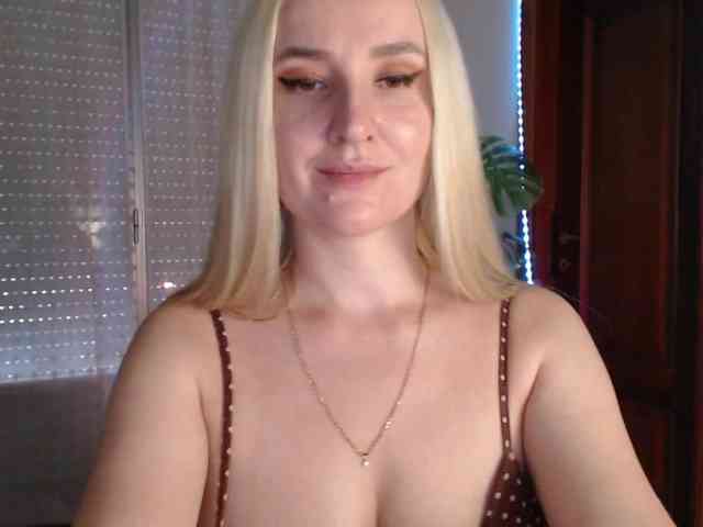 Alina-Lovely webcam