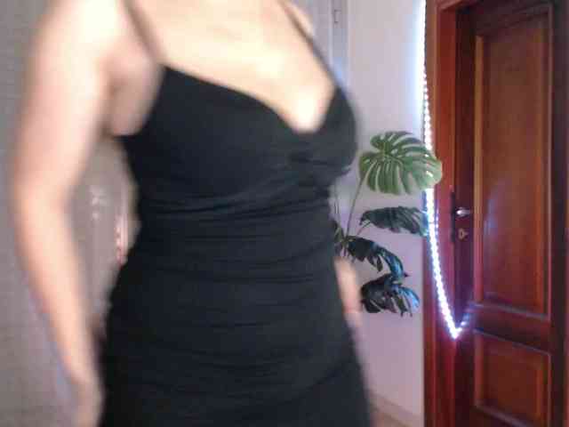 Alina-Lovely webcam