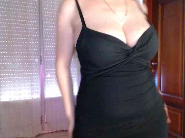 Alina-Lovely webcam