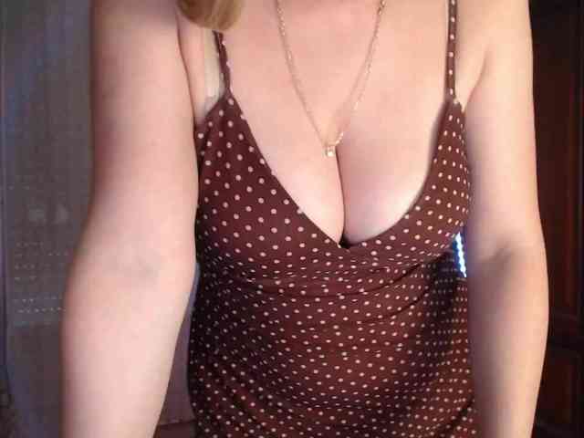 Alina-Lovely webcam