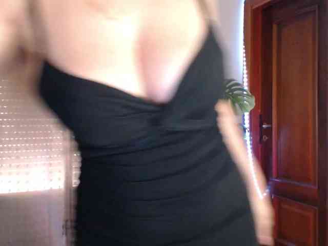 Alina-Lovely webcam