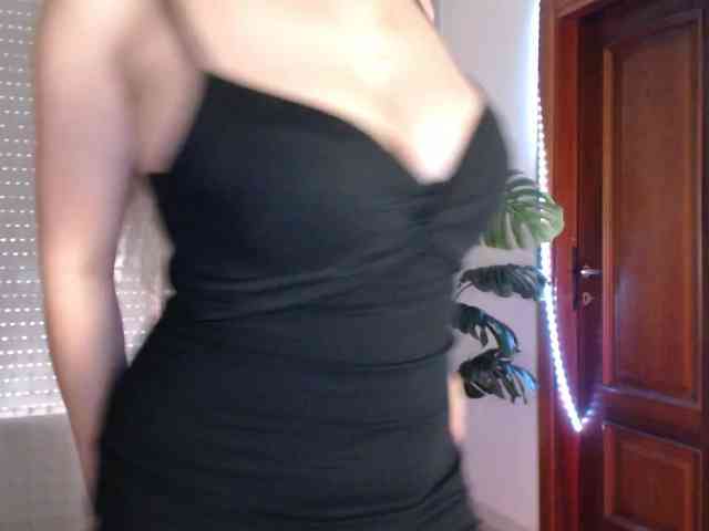 Alina-Lovely webcam