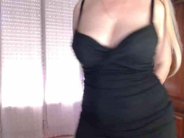 Alina-Lovely webcam