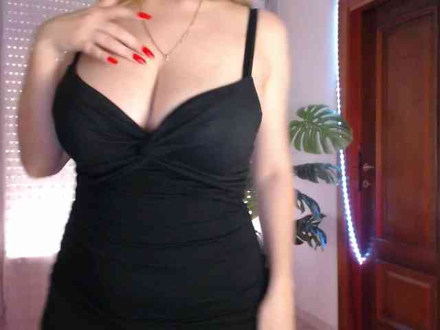 Alina-Lovely webcam
