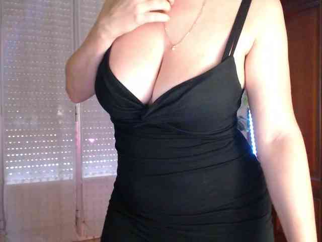 Alina-Lovely webcam