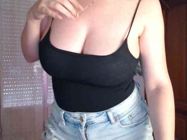 Alina-Lovely Sex Cam Show