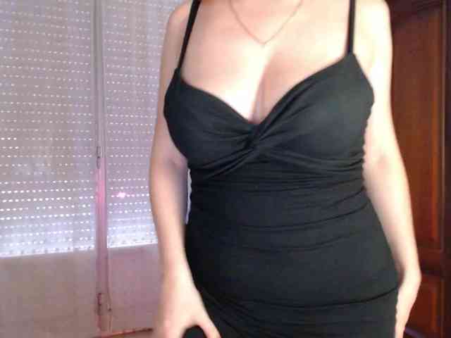 Alina-Lovely webcam