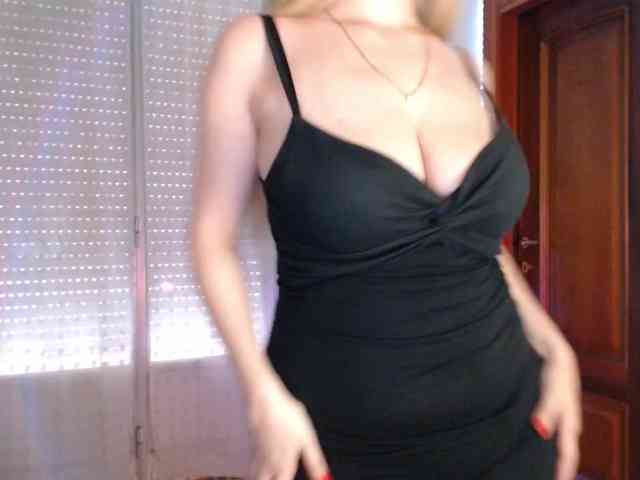 Alina-Lovely webcam