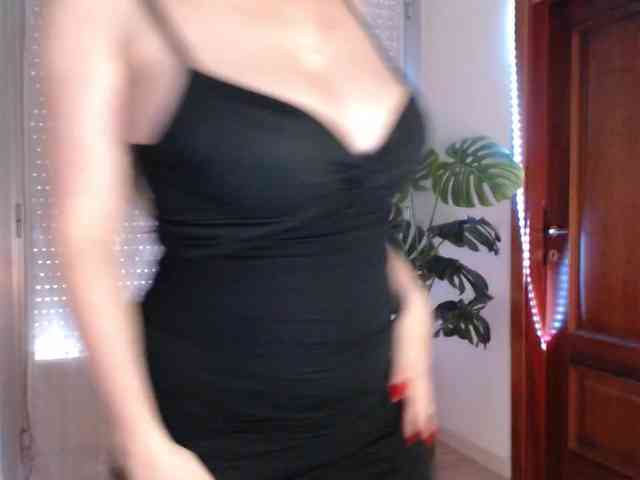 Alina-Lovely webcam