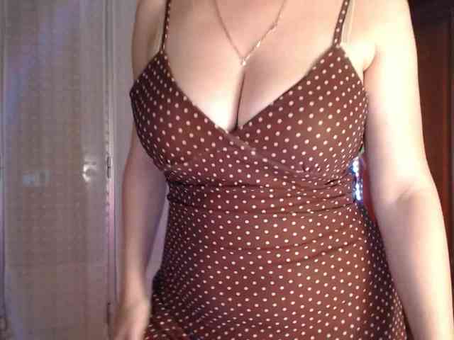 Alina-Lovely webcam