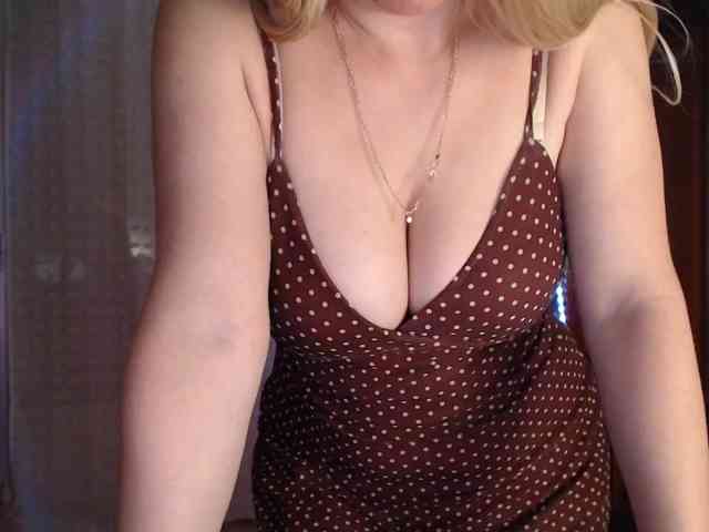Alina-Lovely webcam