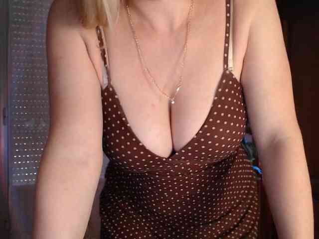 Alina-Lovely webcam