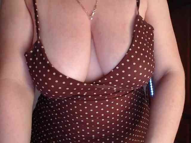 Alina-Lovely webcam