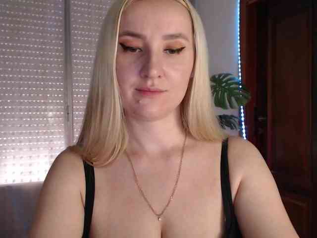 Alina-Lovely webcam
