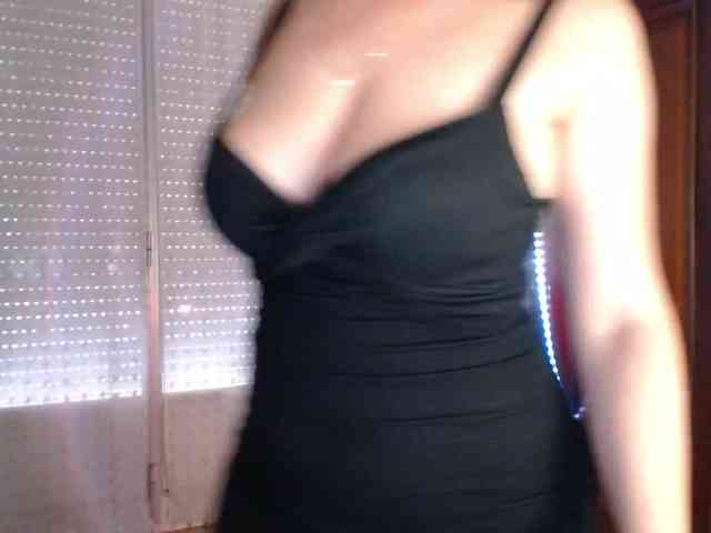 Alina-Lovely webcam