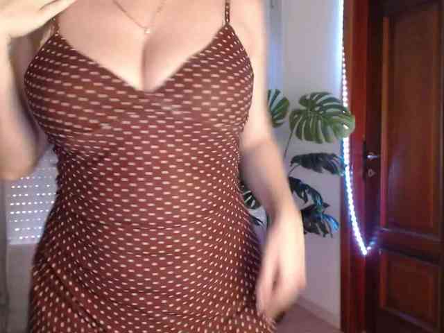 Alina-Lovely webcam
