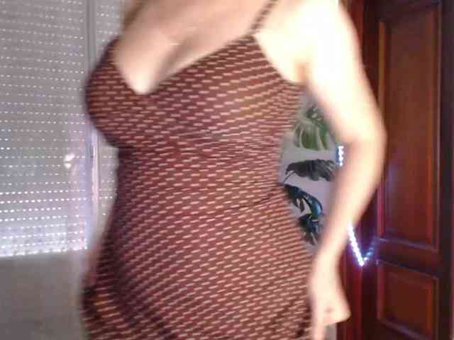 Alina-Lovely webcam