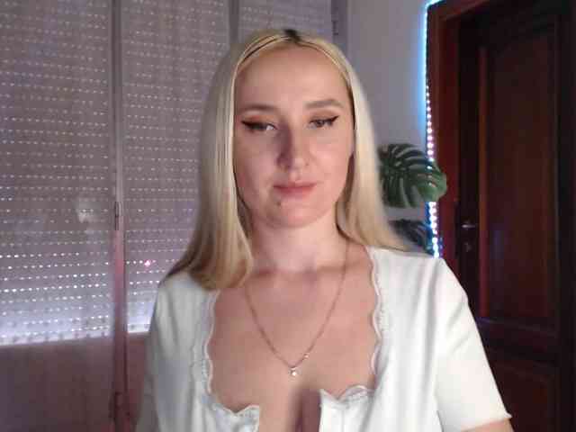 Alina-Lovely Alina-Lovely