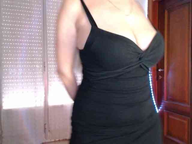 Alina-Lovely webcam