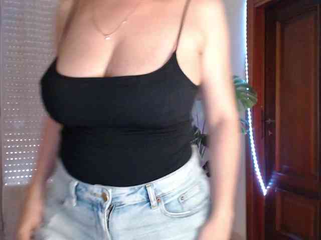 alina-lovely's live room