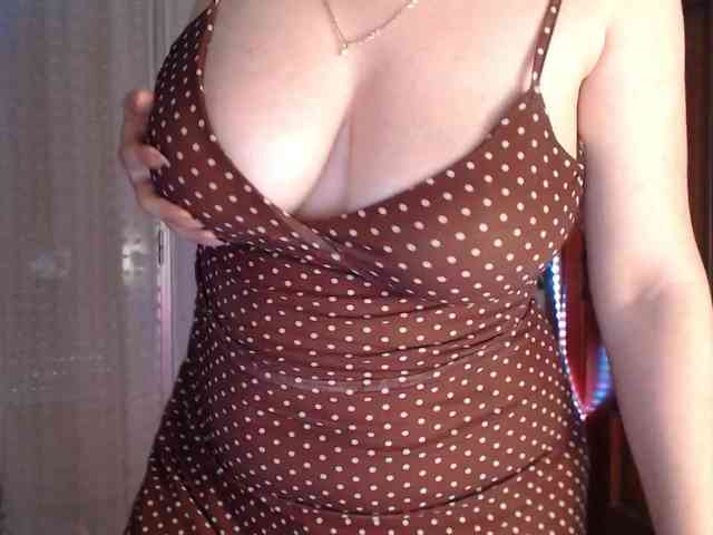 Alina-Lovely webcam