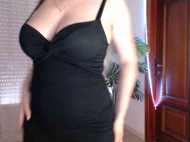 Alina-Lovely webcam