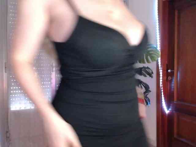 Alina-Lovely webcam