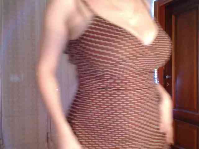 Alina-Lovely webcam