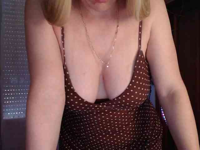 Alina-Lovely webcam