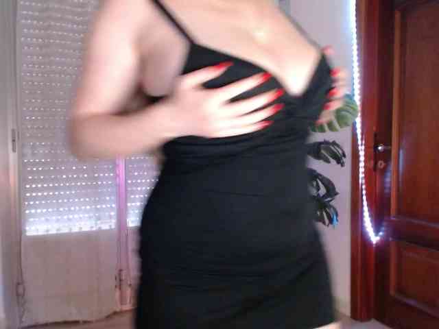 Alina-Lovely webcam