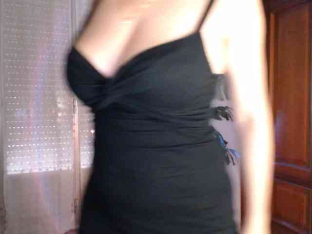 Alina-Lovely webcam