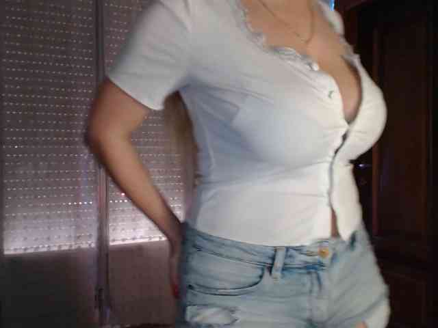 Alina-Lovely webcam