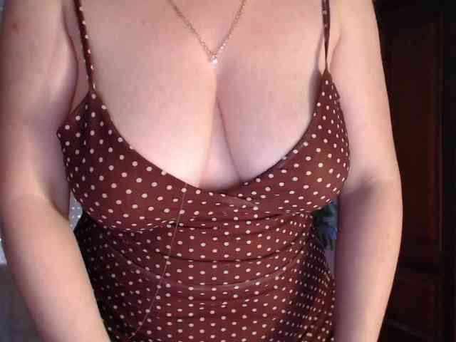 Alina-Lovely webcam