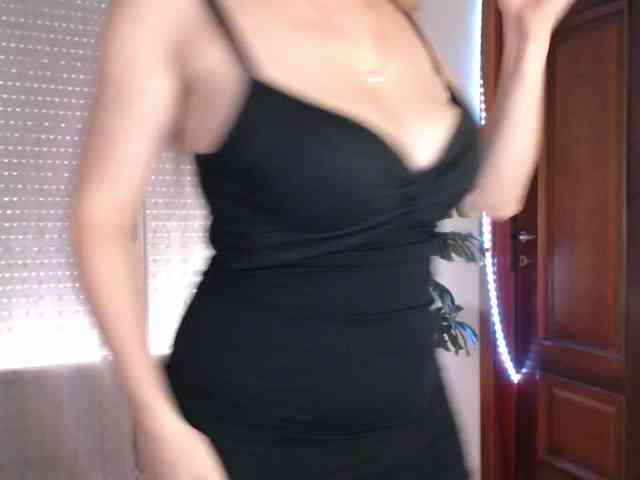 Alina-Lovely webcam